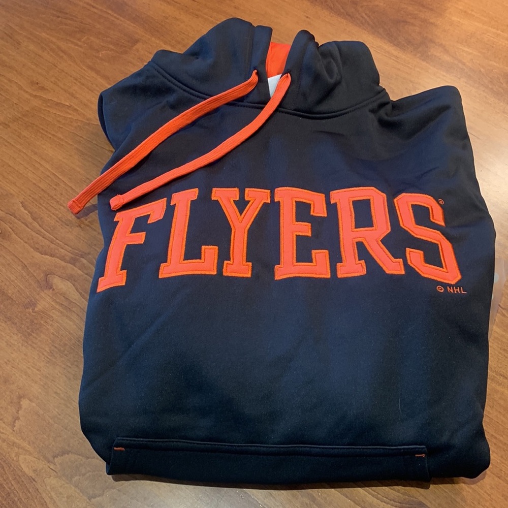 *NWT* Men’s NHL Flyers Hoodie - Picture 6 of 7